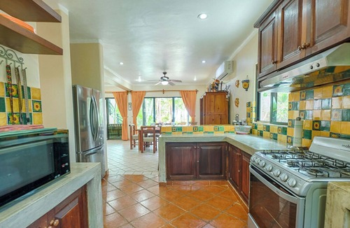 Soliman Bay Villa | Beautiful tropical villa with beachside pool, AC with great views!