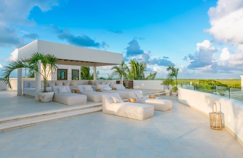 Playacar Fase I Villa | Beautiful vacation rental for 16 people near Tulum