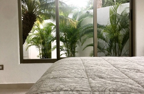 Alfredo V. Bonfil House | BEAUTIFUL WHITE HOUSE 15 MINS FROM THE AIRPORT
