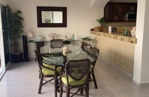 Playacar Fase I Condo | Best Location! Secure! At 2 Min From The Beach And The 5Th Ave! Phase 1