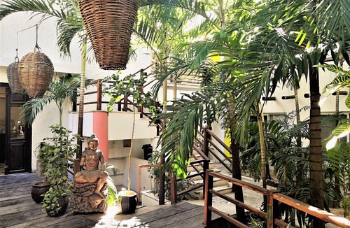 12th Street Condo | Big Room on 5th, one block to the beach