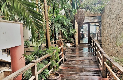 12th Street Condo | Big Room on 5th, one block to the beach