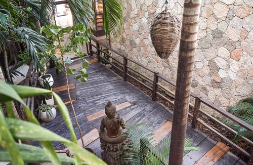 12th Street Condo | Big Room on 5th, one block to the beach