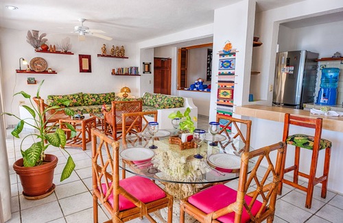 Akumal Condo | Bright and airy beachfront condo at your doorstep! AC, swimming pool!