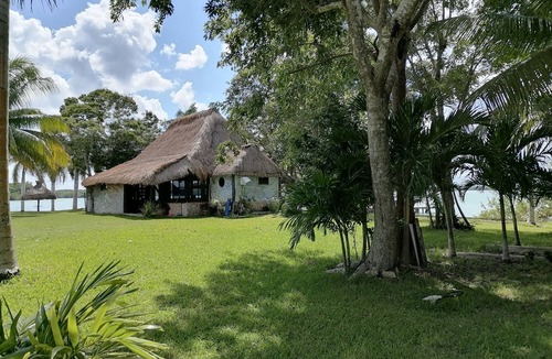 Huay-Pix Cabin | Cabin at the foot of the lagoon