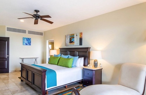 Playa Mujeres Resort | CANCUN 2 BR WATERFRNT PENTHOUSE VILLA DEL PALMAR-other size suite also available