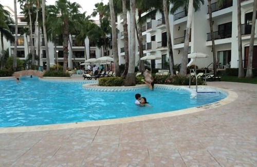 Zona Hotelera Apartment | Cancun Oceanfront Penthouse Christmas 2021 to New Year 2022, Sleeps 6