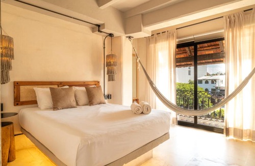 Downtown Hotel | Caribbean Paradise Hotel & Spa - 5th Avenue