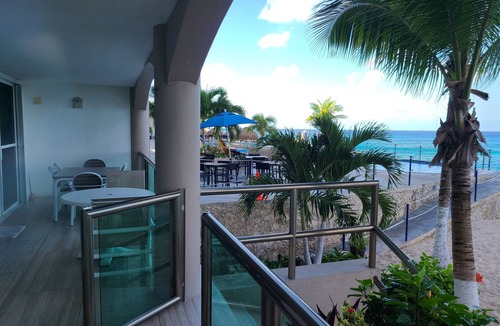 Colonia Andres Condo | Caribbean Seafront, Family Friendly, 2 bdrm condo, 1 blk to restaurants & shops