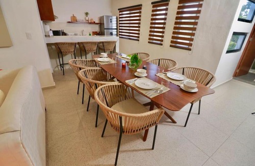 Colonia Adolfo Lopez Mateos Apartment | Casa Belcher (Ray's)