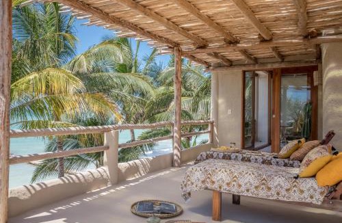 Isla Holbox Hotel | CASA CAT BA Beachfront Boutique Hotel