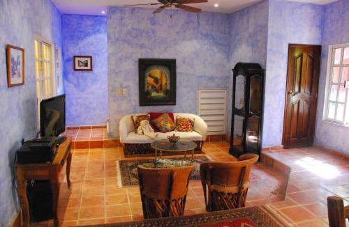 Colonia 10 De Abril Villa | Casa Colonial Estate, Cozumel