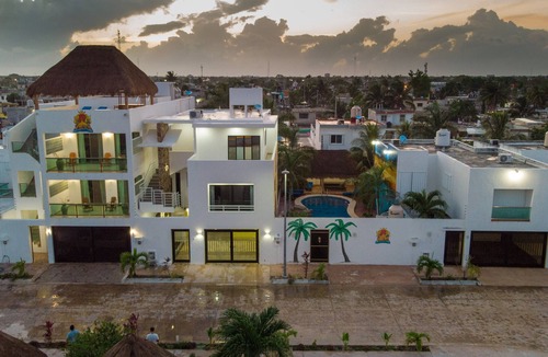 San Miguel Condo | Casa de Mario 3 (Shared Pool)