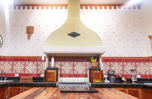 Centro House | Casa del Confidente - Luxury house w/private pool in Downtown Merida