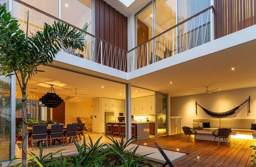 Zona Paseo Montejo House | Casa del Paseo| Rooftop Bar + 2 Pools near Montejo