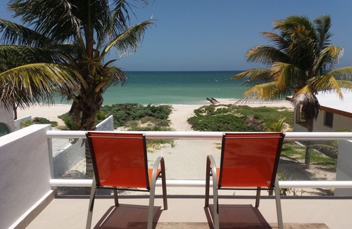 Chelem House | CASA FRENTE AL MAR, BONITAS VISTAS A LA PLAYA