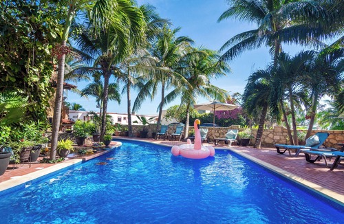 Playacar Fase I Villa | Casa Gigi:Classic 4BR Villa with Private Pool near the Beach in Playa del Carmen