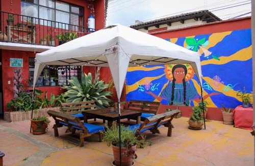 De Guadalupe House | Casa Huipil