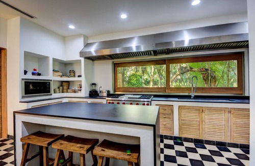 Zona Hotelera House | Casa Ixchel Luxurious Oceanfront Regal Estate in the Caribbean Sea