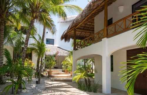Akumal Villa | Casa Magica-Beachfront Akumal, Chef included on new bookings.