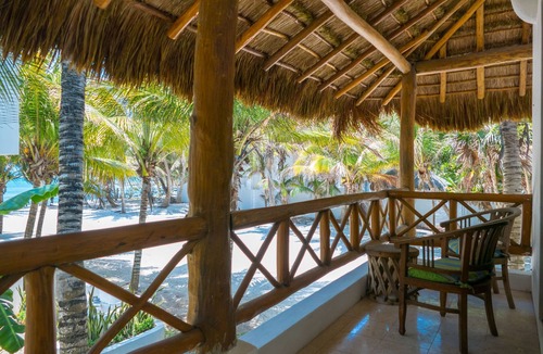 Akumal Villa | Casa Magica-Beachfront Akumal, Chef included on new bookings.