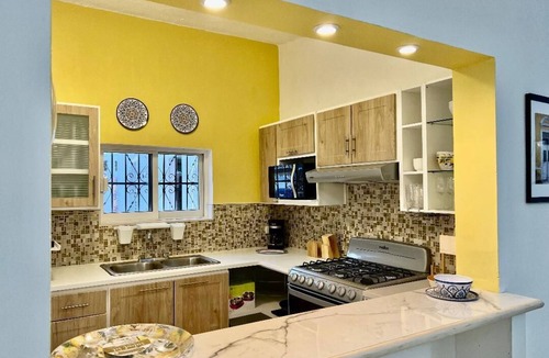 Colonia Andres House | CASA MAKY 2 bedroom home downtown Cozumel AC, WiFi, Pool, family & Pet friendly
