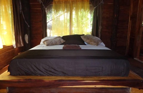 Macario Gomez Bed & Breakfast | Casa Mango