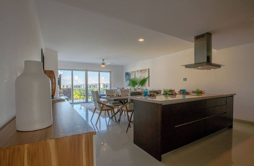 Puerto Juarez Condo | Casa Mar Penthouse Condo Mareazul