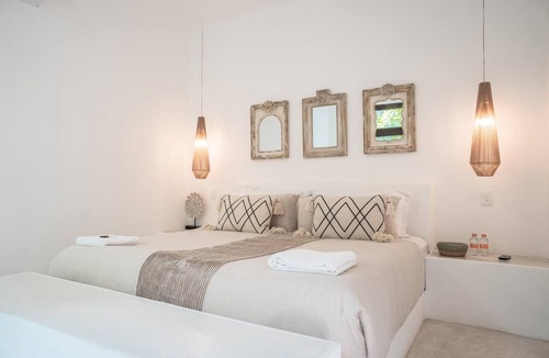 Buenavista House | Casa Pibe, Private pier, roof & jacuzzi