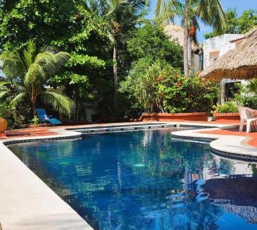 Hidalgo House | Casa Rosa Paradise