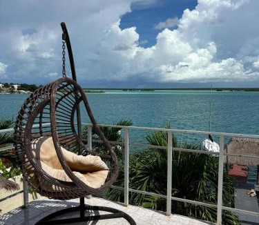 Chetumal House | Casa Sirena - A orilla de la laguna y Cenote Esmeralda