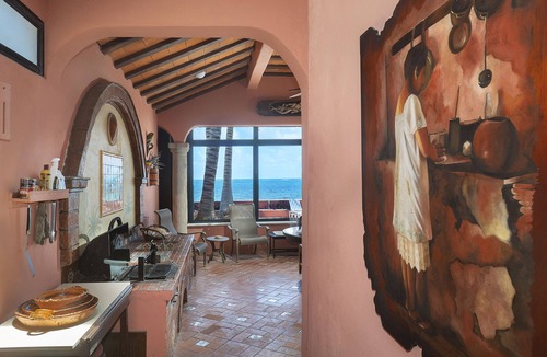 Puerto Morelos Villa | Casa South Breeze beachfront Villa located in the heart of Puerto Morelos