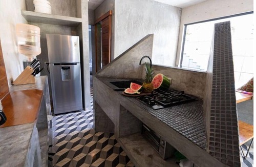 La Veleta House | CASA T - Chic, Modern Villa with 3 Master Suites, AC & Pool