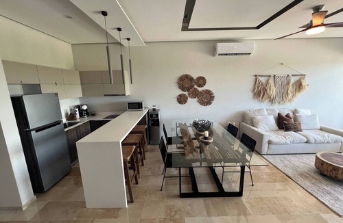Playa Paraiso Condo | Casa V - Penthouse Elegance