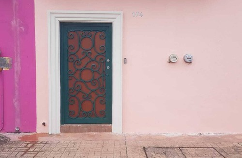 Colonia Centro House | Casa Victoria CozumelnEn el corazón de la Isla