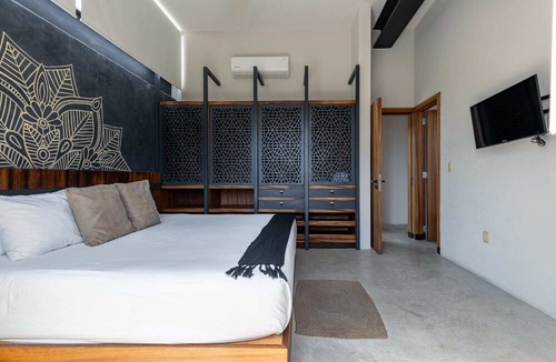 La Veleta Apartment | Casai | Toh Penthouse with private pool located in La Veleta