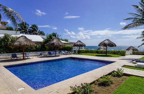 Puerto Morelos Condo | Casita Granadas, Gorgeous oceanfront condo close to the downtown core!