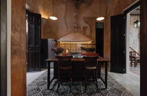 Barrio de Santiago House | Casona 59 Vintage Mansion in Santiago