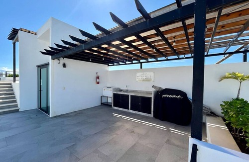 Zazil-ha Condo | Central Apartment steps from 5th Avenue!