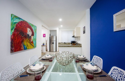 Downtown Apartment | Central & Brilliant 2BR Flat with Private Balcony | Sleep 6