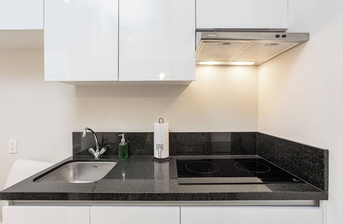 Centro Apartment | Charming 1-bedroom apartment in delightful Playa del Carmen with WiFi, AC
