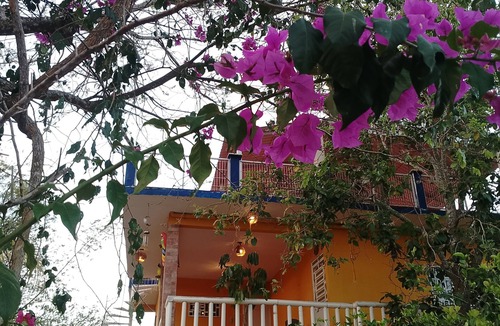 Xul-Ha House | Charming 2-bedroom house with WiFi, AC, Pet Friendly,piscina in welcoming Xul-Ha