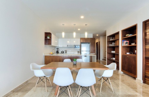 Centro - Supmza 001 Apartment | Charming 3-Bedroom Apartment facing the beatiful sea of Isla Mujeres,