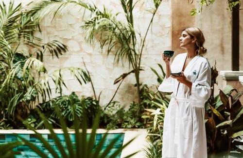 Barrio de Santiago Hotel | CIGNO Ermita Hotel Boutique
