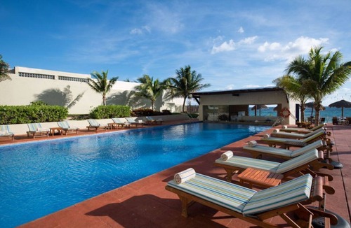 Zona Hotelera Hotel | Coastal Harmony Retreat