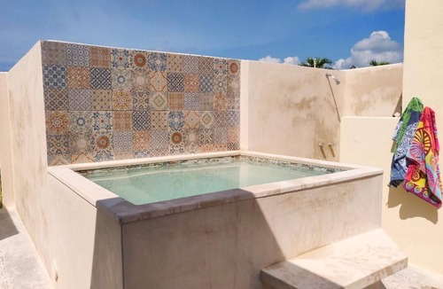 Zazil-ha Condo | Coco Beach Penthouse w/private pool! March & April 2025 Available.
