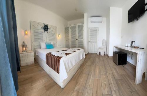 Gonzalo Guerrero Hotel | Coco Rio Hotel - Mamitas Beach Area