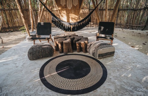 Xul-Ha Hotel | Come and live an experience inside the Mayan Jungle and its 7 Colors Lagoon.