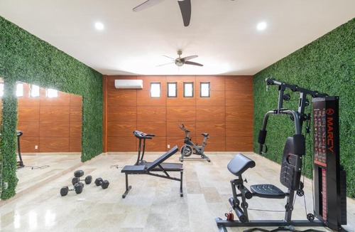 Zama Apartment | Comfy Room with Rooftop Pool, near Restaurants + Concierge