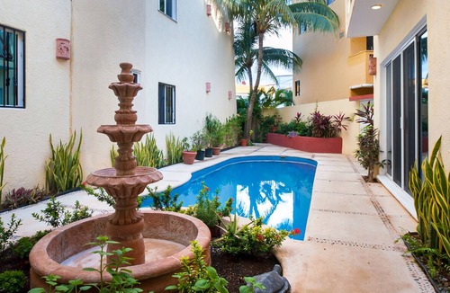 Puerto Morelos Condo | Condo de Los Amigos located in Las Iguanas, within an easy walk to the square and to the beach!